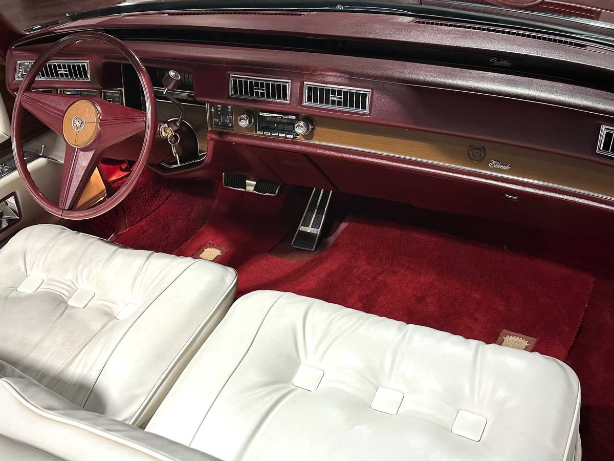 Cadillac-eldorado-convertible-1975-15