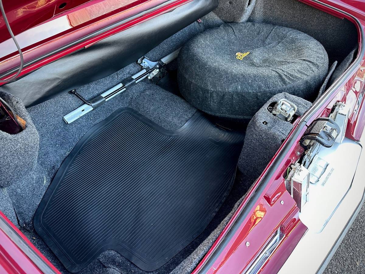 Cadillac-eldorado-convertible-1975-23