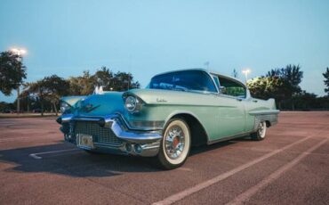 Cadillac-fleetwood-1957-custom-1