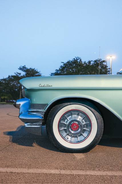 Cadillac-fleetwood-1957-custom-5