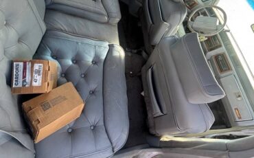 Cadillac-fleetwood-1990-silver-1