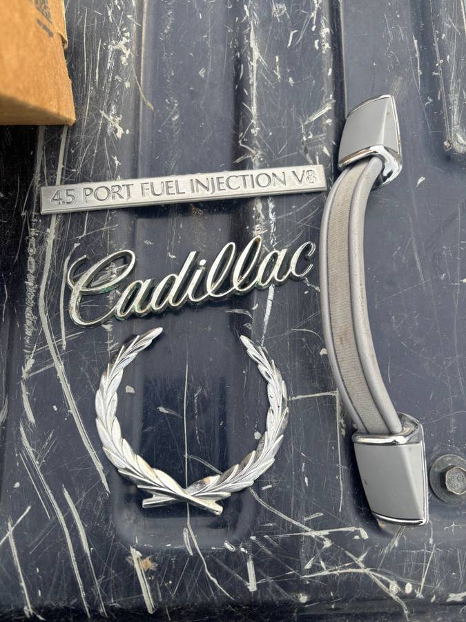 Cadillac-fleetwood-1990-silver-8