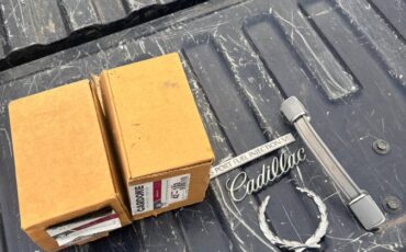 Cadillac-fleetwood-1990-silver-9