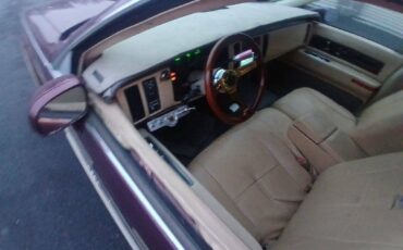 Cadillac-fleetwood-1993-11