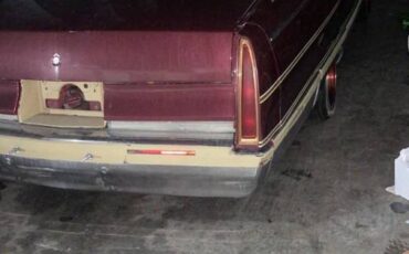 Cadillac-fleetwood-1993-3