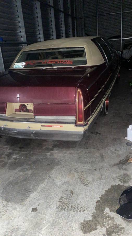 Cadillac-fleetwood-1993-3