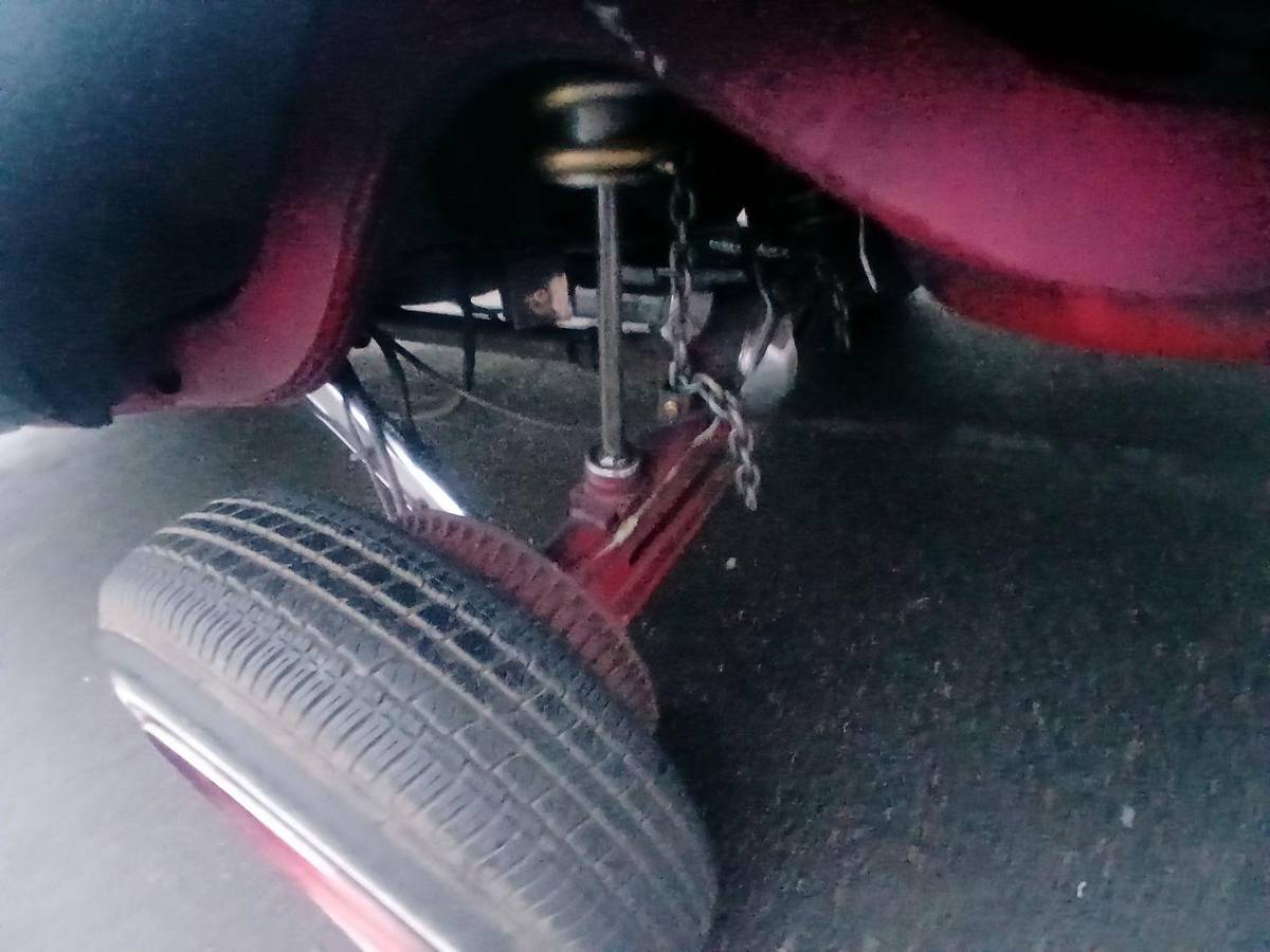 Cadillac-fleetwood-1993-9