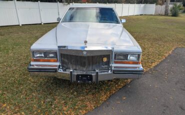 Cadillac-fleetwood-braum-1980