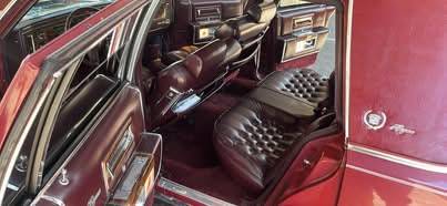 Cadillac-fleetwood-brougham-1988-red-13