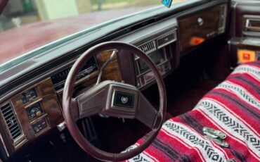 Cadillac-fleetwood-brougham-1988-red-8