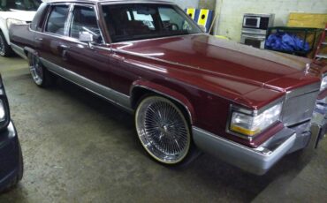 Cadillac-fleetwood-brougham-1990-red-1