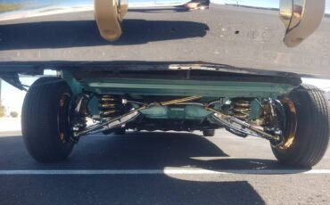 Cadillac-fleetwood-brougham-1995-custom-3