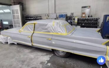 Cadillac-sedan-deville-1962-white-4