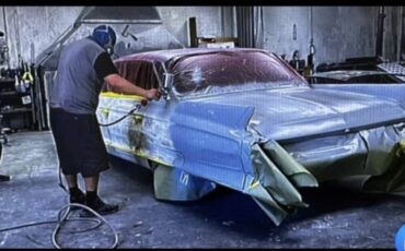 Cadillac-sedan-deville-1962-white-5