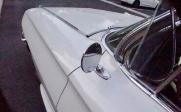 Cadillac-sedan-deville-1962-white-8