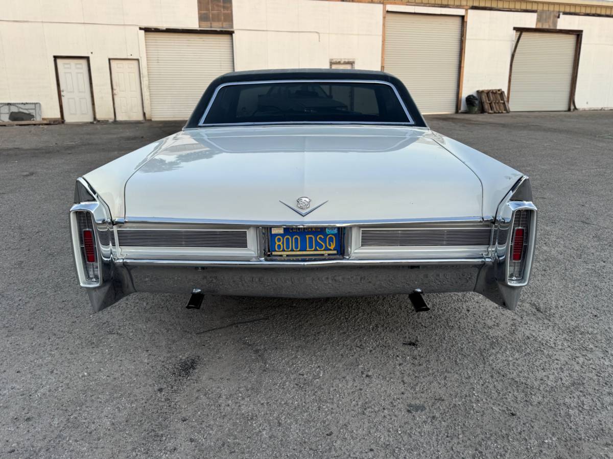 Cadillac-sedan-deville-1965-15