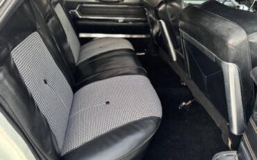 Cadillac-sedan-deville-1965-25