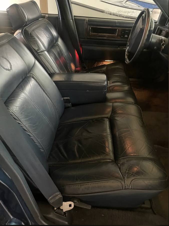 Cadillac-sedan-deville-1990-blue-2