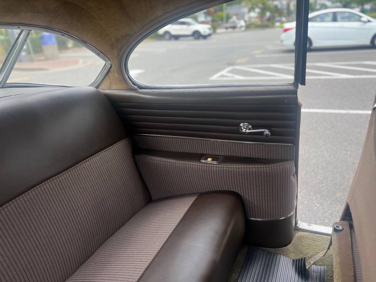 Cadillac-series-61-1951-black-12