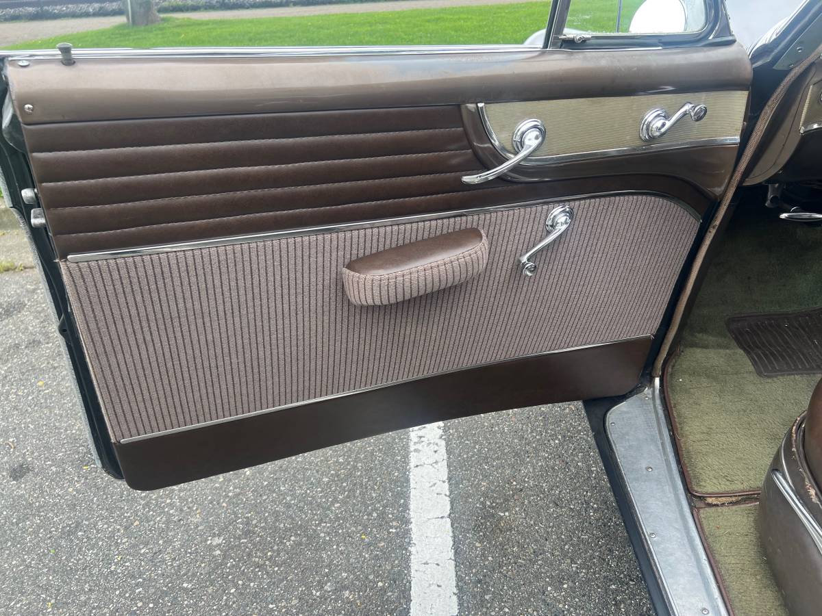 Cadillac-series-61-1951-black-17