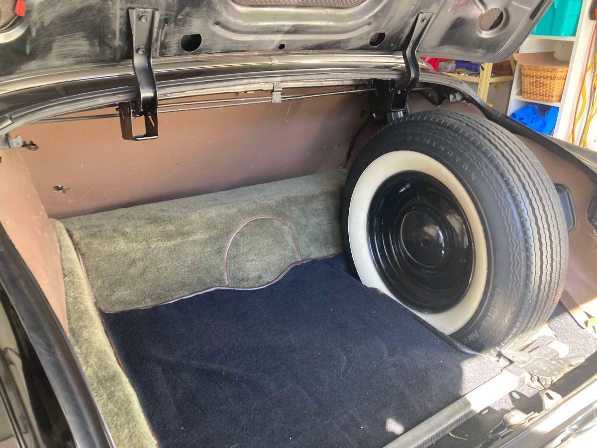 Cadillac-series-61-1951-black-20