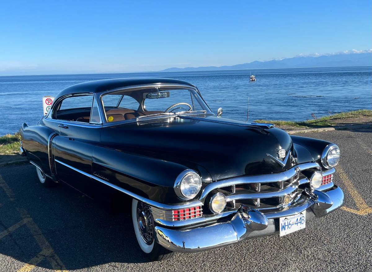 Cadillac-series-61-1951-black-3