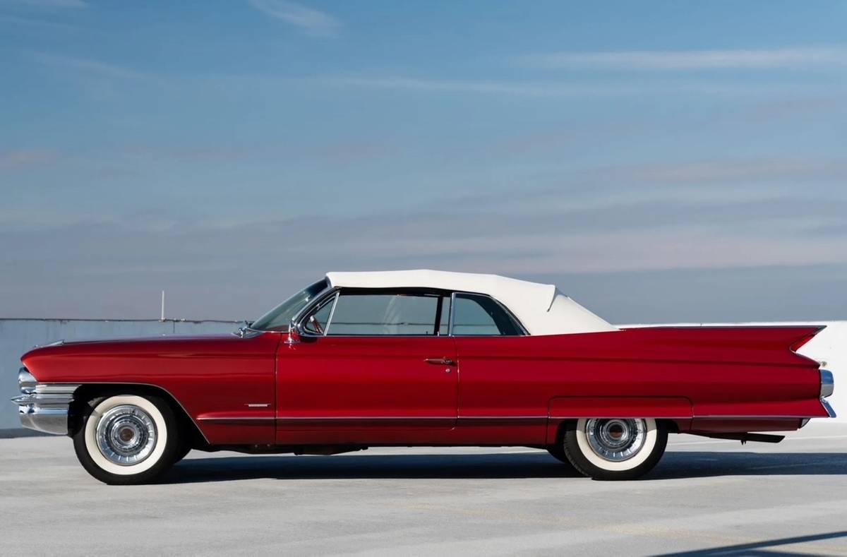 Cadillac-series-62-1961-custom-10