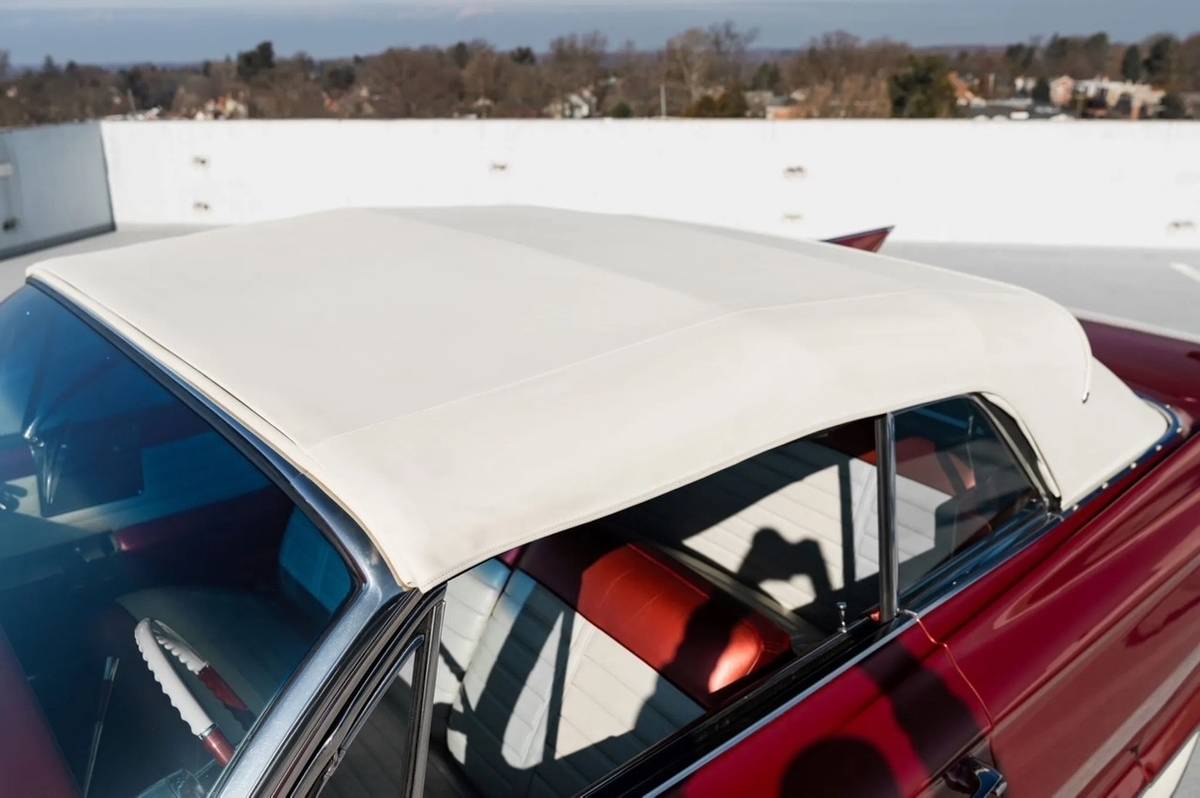 Cadillac-series-62-1961-custom-11