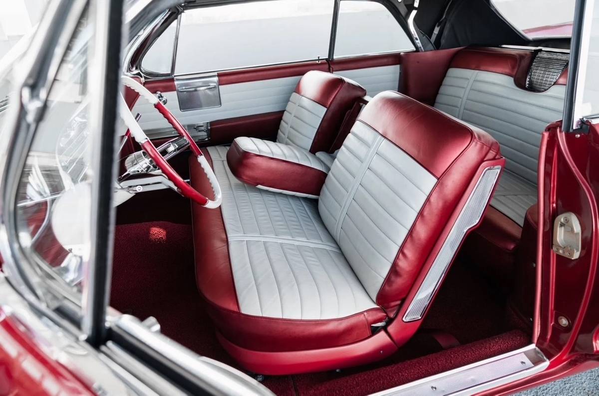 Cadillac-series-62-1961-custom-14