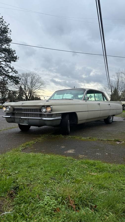 Cadillac-series-62-1963-white-10