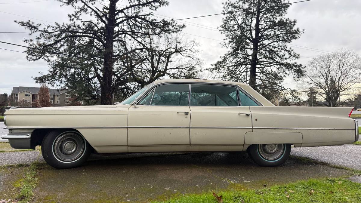 Cadillac-series-62-1963-white-11