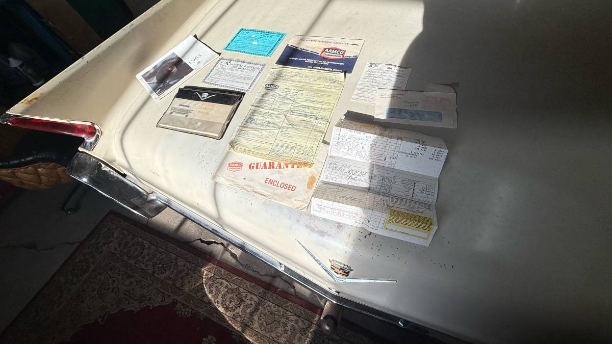 Cadillac-series-62-1963-white-18