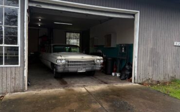 Cadillac-series-62-1963-white-5