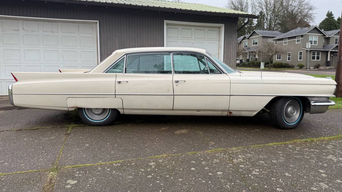Cadillac-series-62-1963-white-7