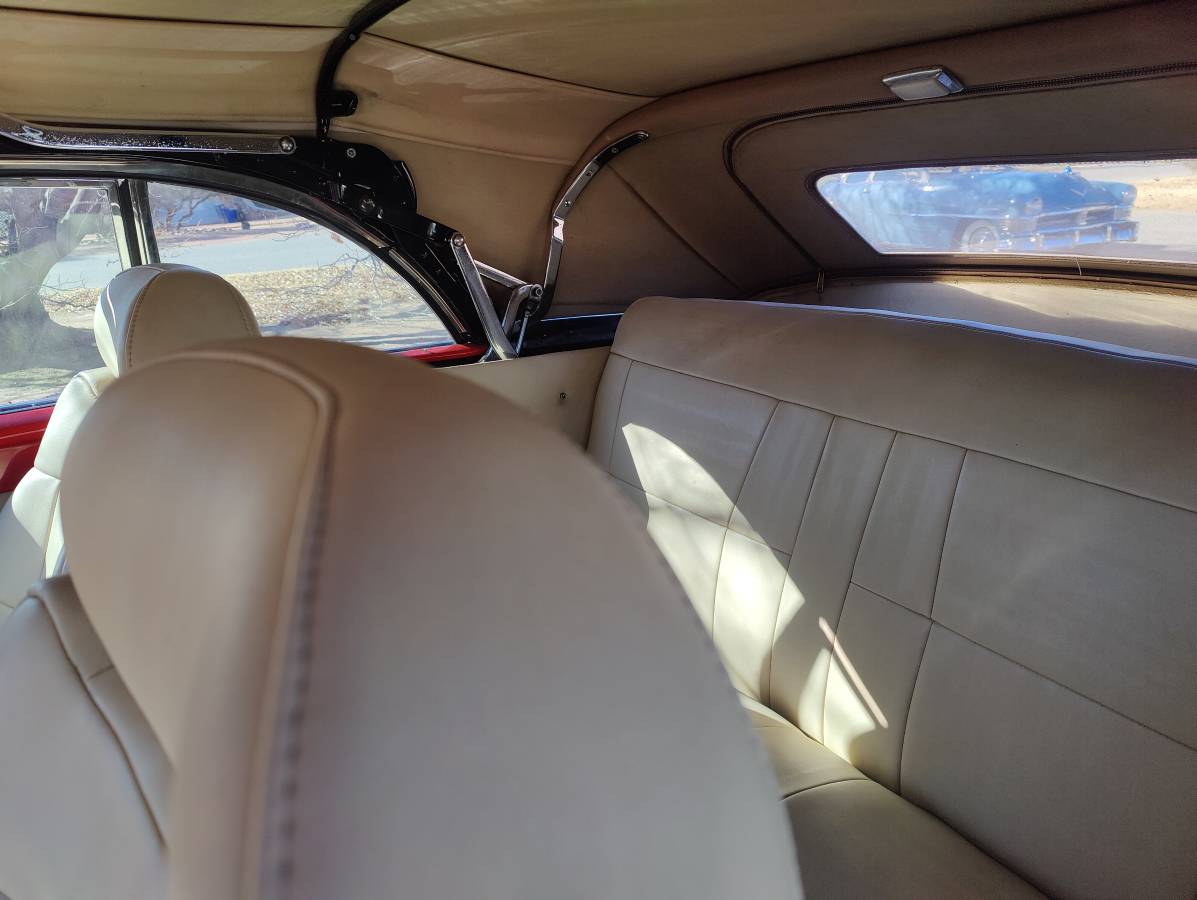 Cadillac-series-62-convertible-1948-red-10