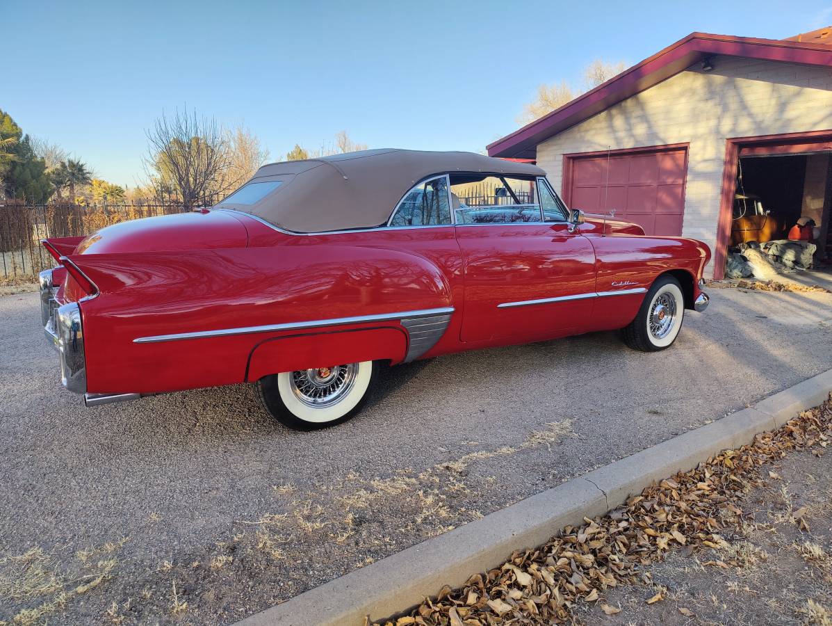 Cadillac-series-62-convertible-1948-red-5