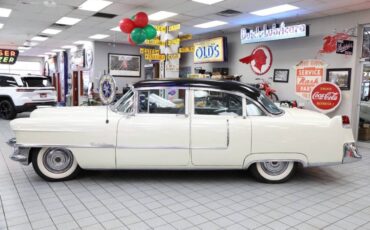 Cadillac-series-62-sedan-devill-1955-black-11