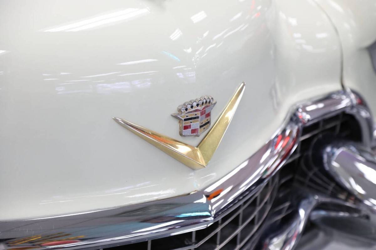 Cadillac-series-62-sedan-devill-1955-black-3