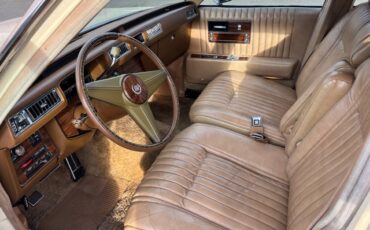 Cadillac-seville-1976-11