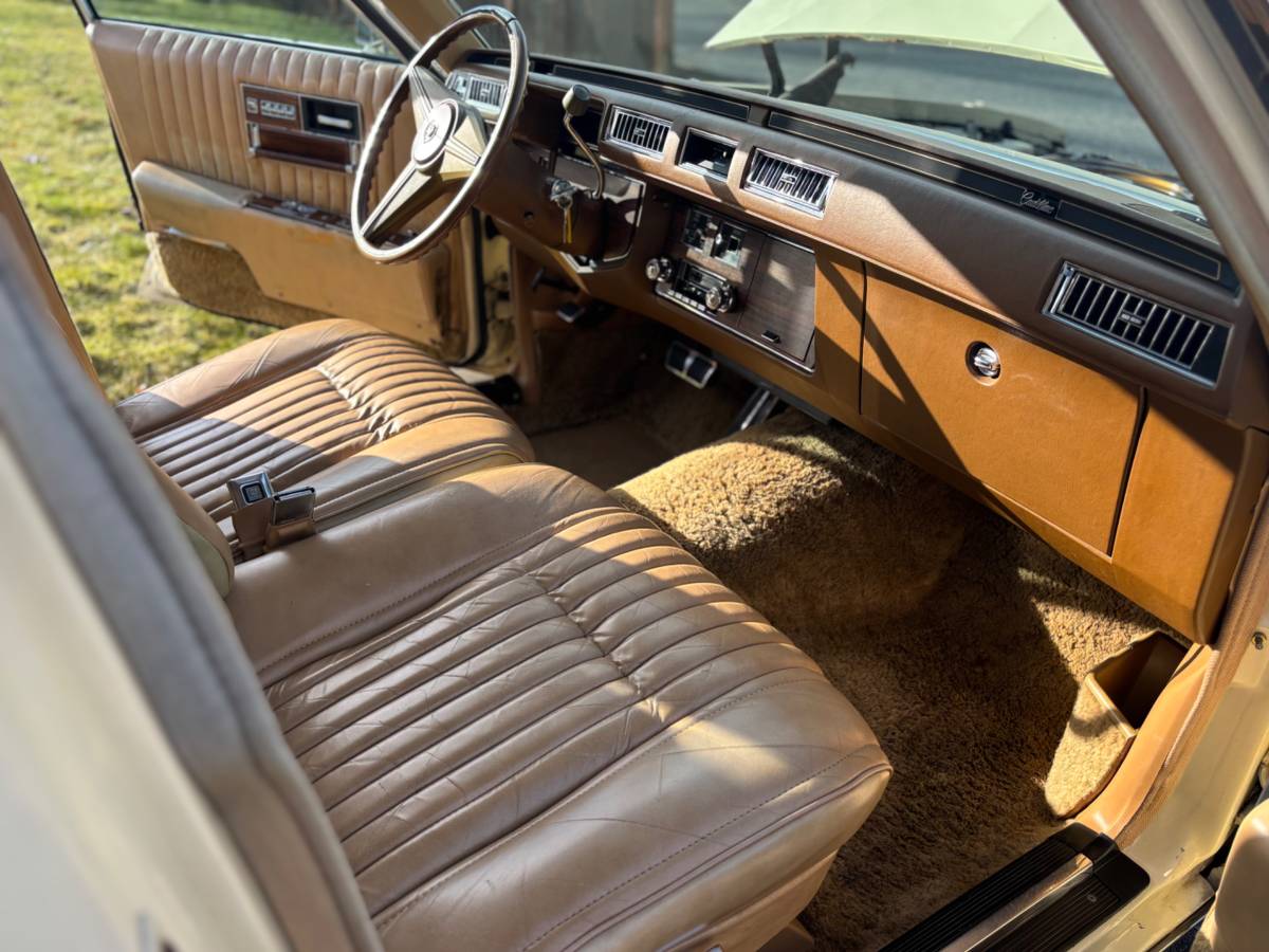 Cadillac-seville-1976-15