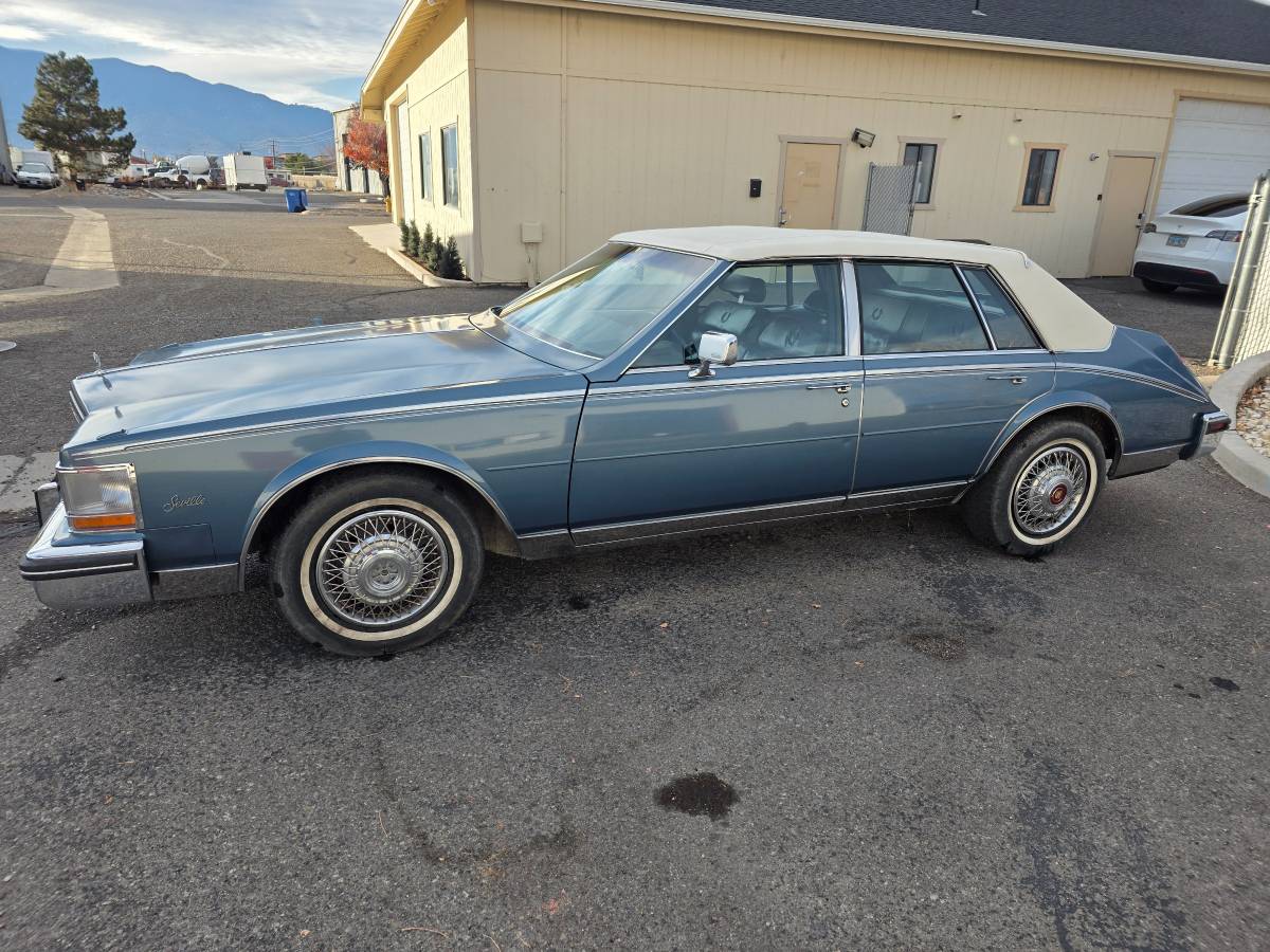 Cadillac-seville-1985-blue