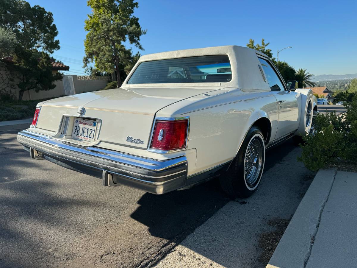 Cadillac-seville-opera-1979-10