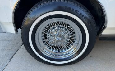 Cadillac-seville-opera-1979-15