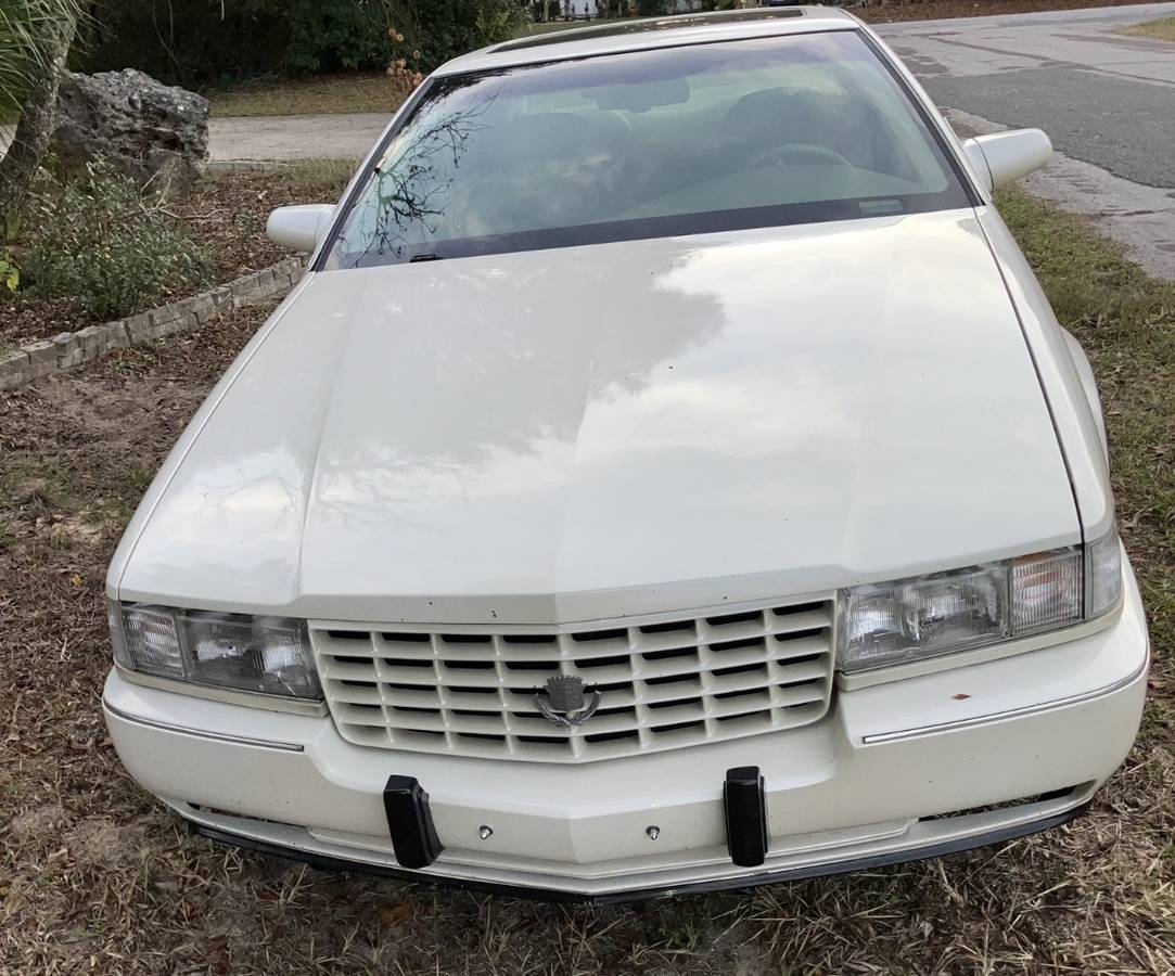 Cadillac-seville-sts-1996-white-3