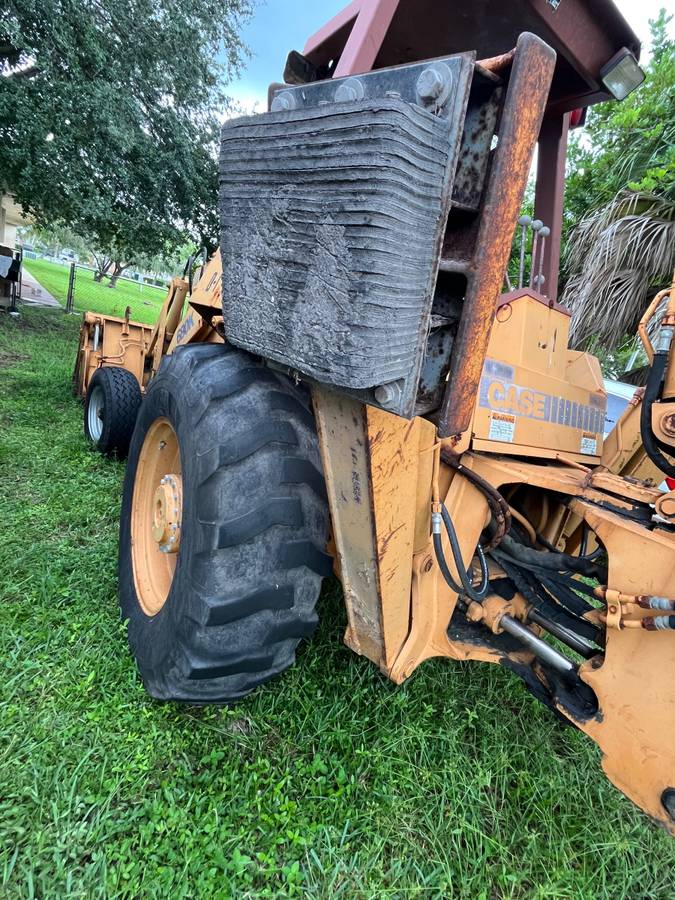 Case-680k-construction-king-diesel-1996-yellow-4