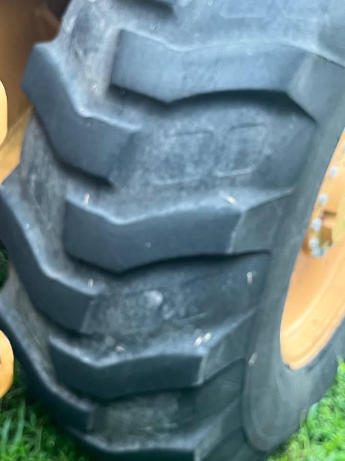 Case-680k-construction-king-diesel-1996-yellow-6