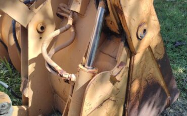 Case-680k-construction-king-diesel-1996-yellow-9