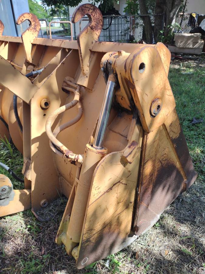 Case-680k-construction-king-diesel-1996-yellow-9