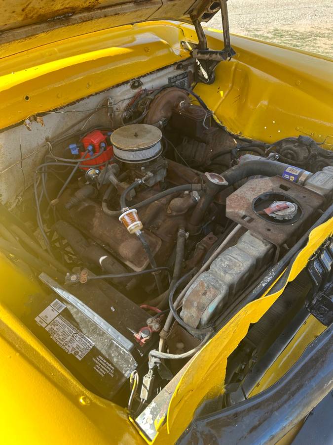 Checker-aero-bus-checker-convoy-1967-yellow-13