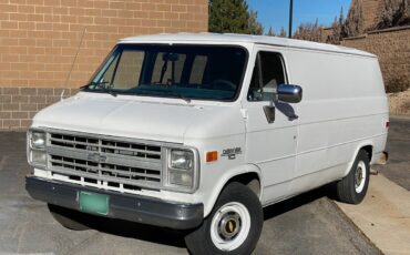 Cherolet-g10-1987-white-1